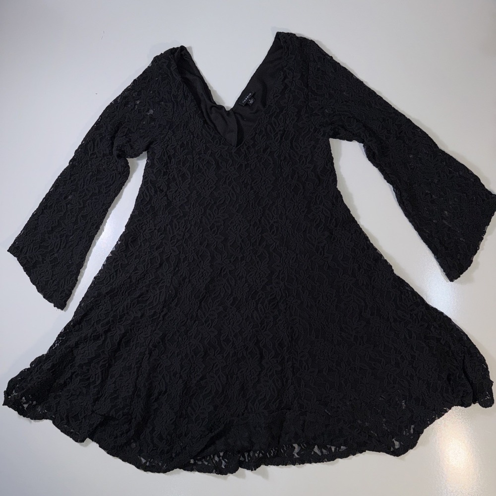 Torrid Black Floral Lace Bell Sleeve Fit & Flare V-Neck Dress Plus Size 1